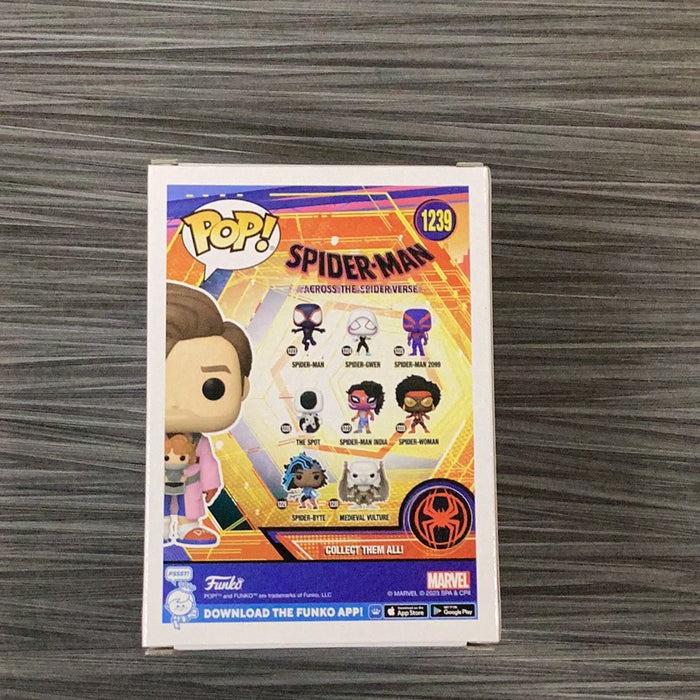 Funko POP! Marvel: Spider-Man Across The Spider Verse - Peter B. Parker & Mayday (Hot Topic)(Damaged Box) #1239