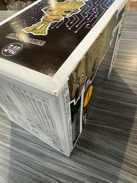 Funko POP! Marvel: Groot [Gamer](GameStop)(CHASE)(Damaged Box)  #540
