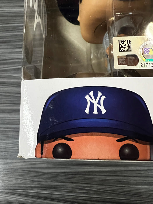 Funko POP! MLB: Aaron Judge [Road Jersey](Signed/Aaron Judge/Fanatics) #04