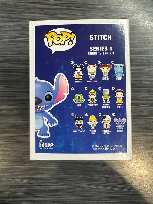 Funko POP! Disney: Stitch (Flocked)(Fugitive Toys)(Damaged Box) #12