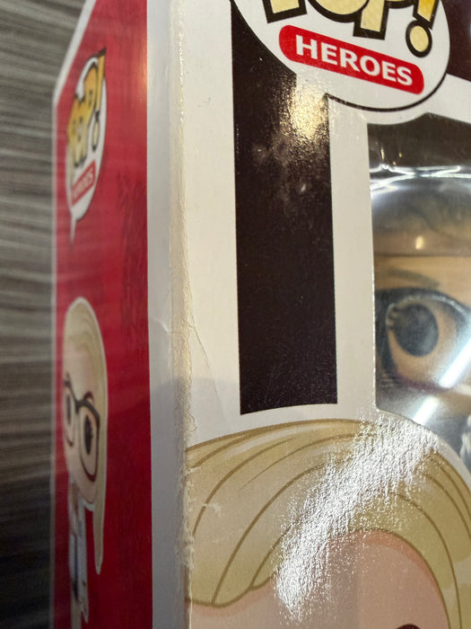 Funko POP! Heroes: Suicide Squad - Dr. Harleen (Walmart)(Damaged Box*) #135
