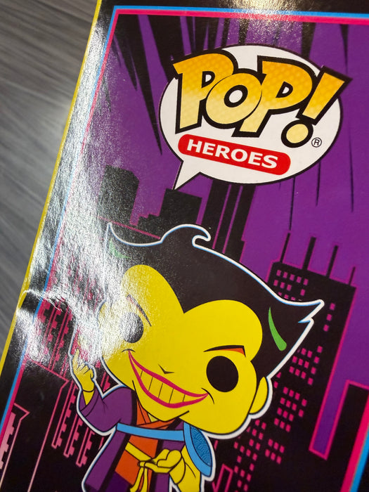 Funko POP! Heroes: DC - The Joker (2023 SDCC)(Damaged Box*)  #375
