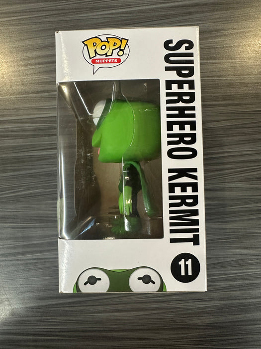 Funko POP! Muppets: The Muppets - Superhero Kermit (2017 Emerald City 3000 PCS)(Damaged Box) #11