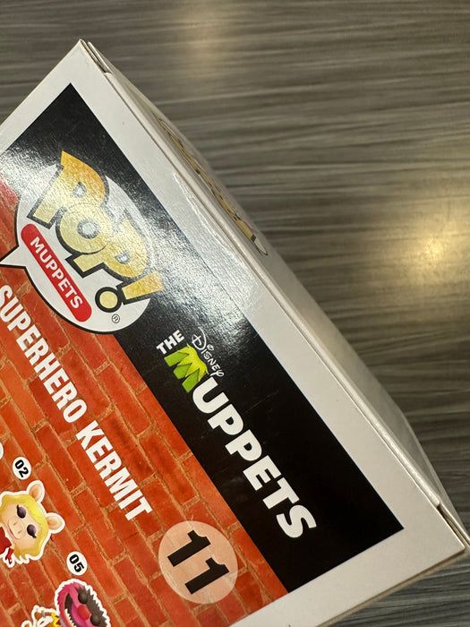 Funko POP! Muppets: The Muppets - Superhero Kermit (2017 Emerald City 3000 PCS)(Damaged Box) #11