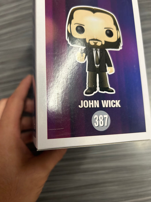 Funko POP! Movies: John Wick 2 - John Wick (CHASE)(Damaged Box) #387
