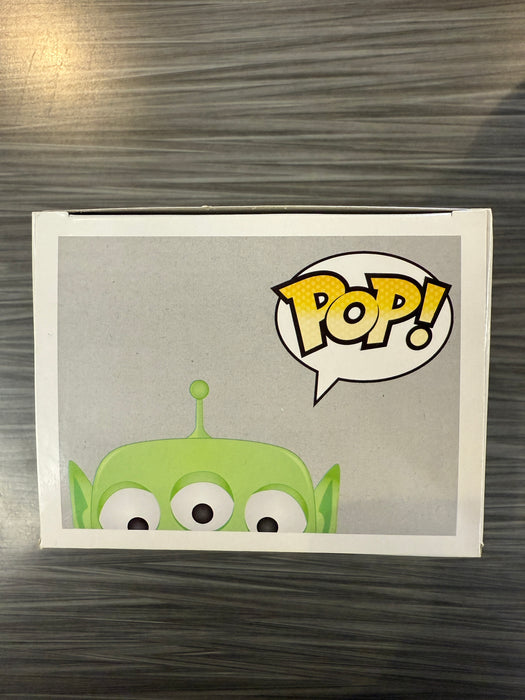 Funko POP! Disney Store: Alien (Damaged Box) #33
