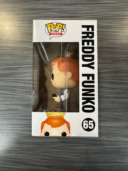 Funko POP! Funko: Freddy Funko [Social Media] (Original Funko Exclusive)(Damaged Box) [A]