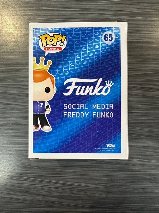 Funko POP! Funko: Freddy Funko [Social Media] (Original Funko Exclusive)(Damaged Box) [A]