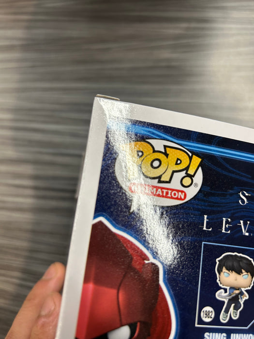 Funko POP! Animation: Solo Leveling - Igris [Blood-Red Commander] (CHASE)(Damaged Box) #1985