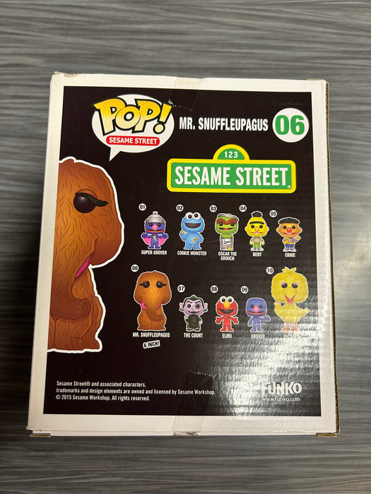 Funko POP! Sesame Street: Sesame Street - Mr. Snuffleupagus (Damaged Box) #06