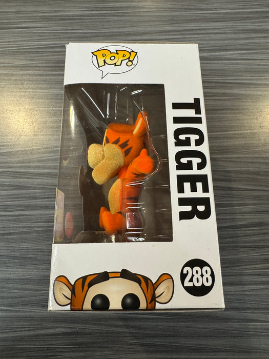 Funko POP! Disney: Winnie The Pooh - Tigger (Flocked)(2017 Summer Convention)(Damaged Box) #288