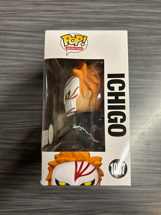Funko POP! Bleach: Ichigo (CHASE)(AAA Exclusive)(Damaged Box) #1087