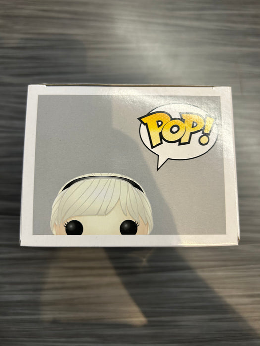 Funko POP! Disney: Frozen - Young Elsa (Signed/Eva Bella/7 BAP 150 PCS/JSA)(Damaged Box) #116