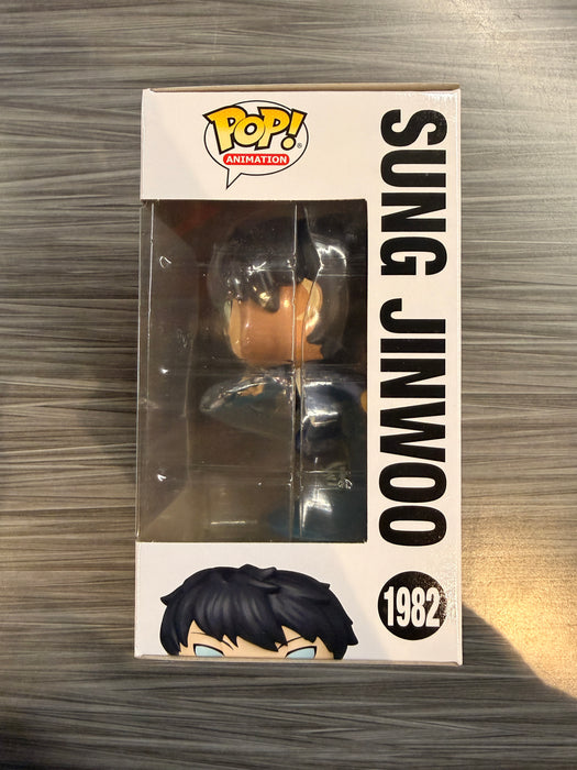 Funko POP! Animation: Solo Leveling - Sung Jinwoo (GiTD)(CHASE)(Damaged Box) [C] #1982