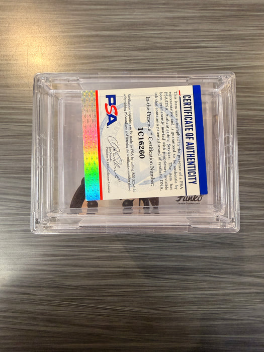 Funko POP! Animation: My Hero Academia - Momo Yaoyorozu (Signed/PSA Encapsulated/Coleen Clinkenbeard) #605