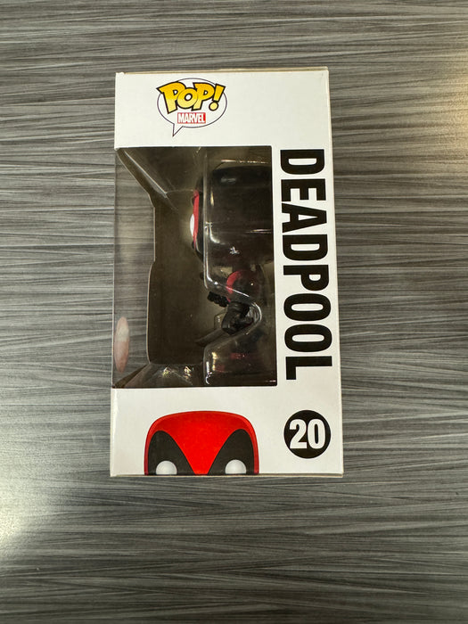 Funko POP! Marvel: Deadpool (Fugitive Toys)(Damaged Box)[B] #20