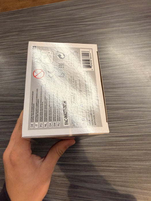 Funko POP! Marvel: Infamous Iron Man (GiTD) (2020ComicFest)(PX Previews)(Damaged Box) #677