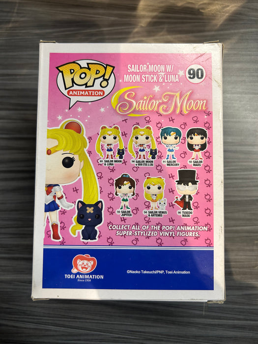 Funko POP! Animation: Sailor Moon - Sailor Moon w/ Moon Stick & Luna (Hot Topic)(Damaged Box*) #90