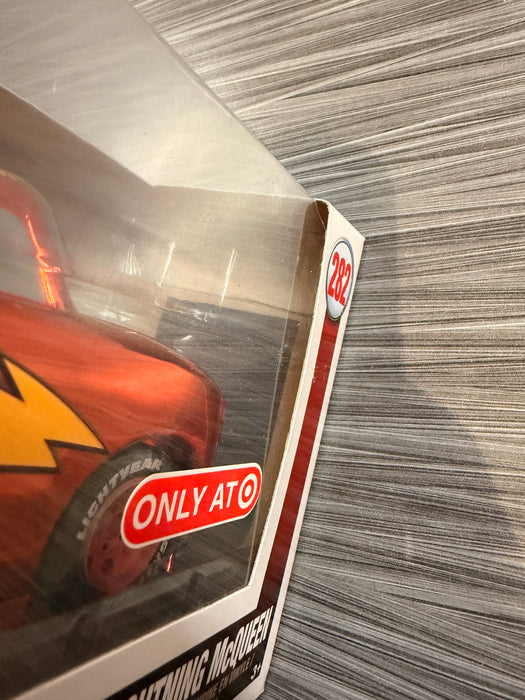 Funko POP! Disney Pixar: Cars 3 - Lightning McQueen (Target)(Chrome)(Damaged Box) #282