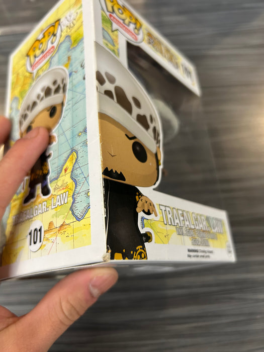 Funko POP! Animation: One Piece - Trafalgar Law (Damaged Box*) #101