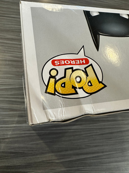 Funko POP! Heroes: DC Comics - Batman Beyond (Fugitive Toys)(Damaged Box) #33