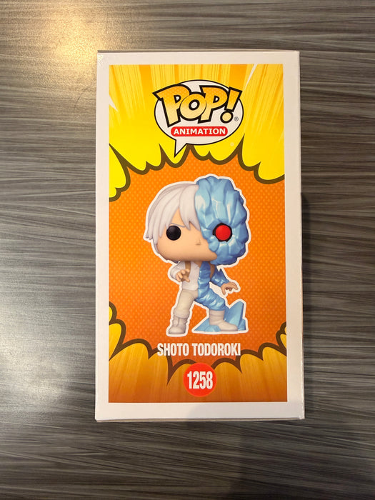 Funko POP! Animation: My Hero Academia - Shoto Todoroki (Pre-Release Chalice)(GiTD)(CHASE)(Damaged Box) #1258