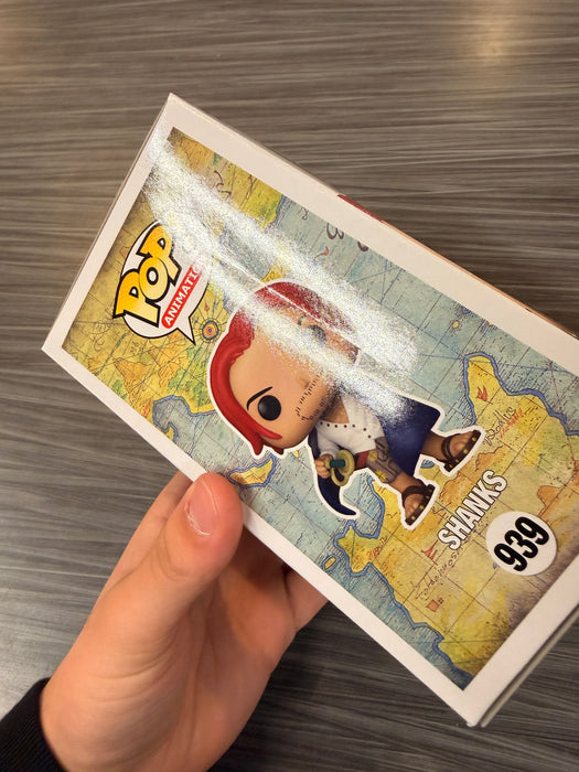 Funko POP! Animation: One Piece - Shanks (Big Apple)(CHASE)(Damaged Box)[C] #939