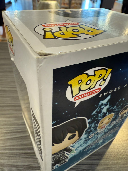 Funko POP! Animation: Sword Art Online - Kirito (Hot Topic)(Damaged Box) #82