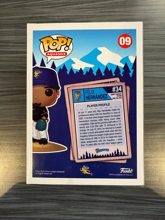 Funko POP! Aquasox: Everett Aquasox - Felix Hernandez [Specialty Jersey] (GiTD)(CHASE)(Funko Field)(Damaged Box) #09