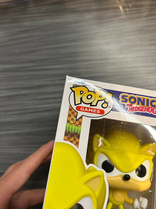 Funko POP! Games: Sonic the Hedgehog - Super Sonic [First Appearance](2022 SDCC)(GiTD)(Damaged Box)[B] #877