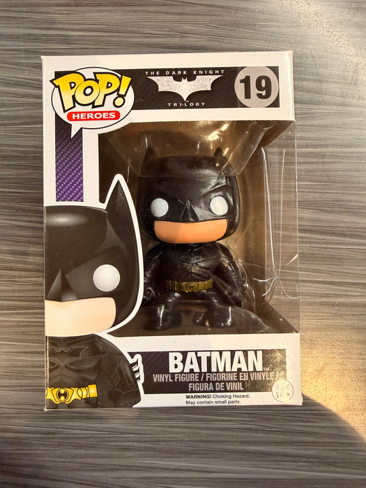 Funko POP! Heroes: The Dark Knight Trilogy - Batman (Damaged Box) #19