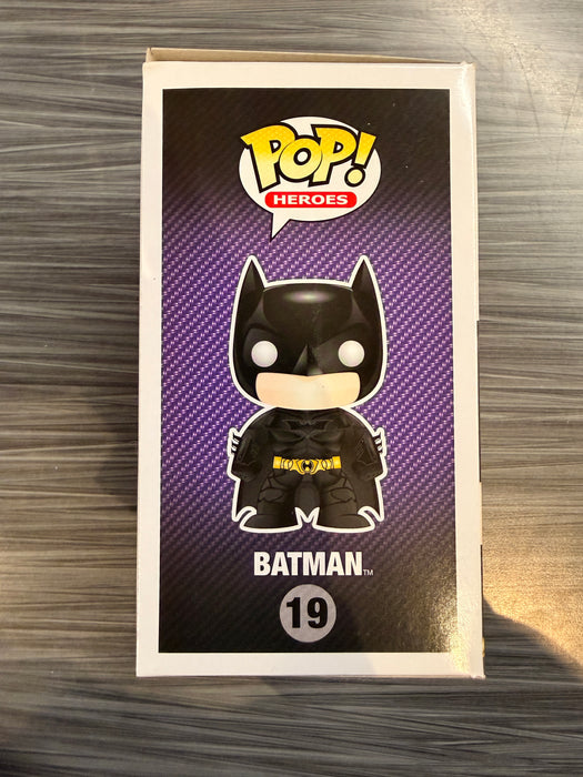 Funko POP! Heroes: The Dark Knight Trilogy - Batman (Damaged Box) #19