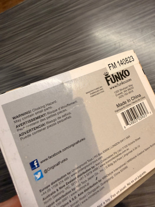 Funko POP! WWE: Triple H (Damaged Box) [C] #09