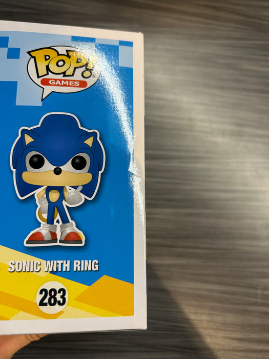 Funko POP! Games: Sonic The Hedgehog - Sonic with Ring (GiTD)(Toys R Us)(Damaged Box*) #283