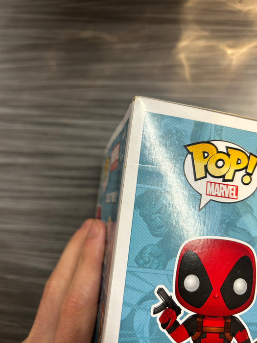 Funko POP! Marvel: Deadpool (Fugitive Toys)(Damaged Box)[A] #20