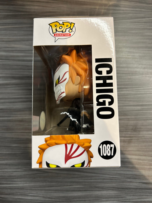 Funko POP! Bleach: Ichigo (CHASE)(AAA Exclusive)(Damaged Box)[C] #1087