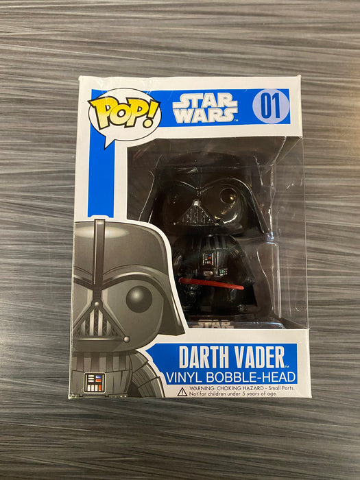 Funko POP! Star Wars: Darth Vader (Damaged Box) #01