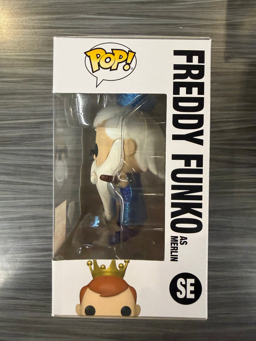 Funko POP! Camp Fundays: Freddy Funko As Merlin (Diamond)(2023 Camp Fundays Online Sticker)(500PCS)(Damaged Box) #SE