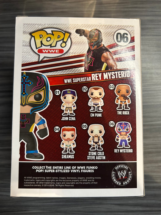 Funko POP! WWE: Rey Mysterio (2014 Convention Exclusive)(Damaged Box) #06