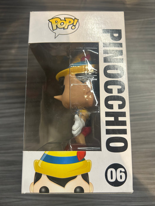 Funko POP! Disney Store: Pinocchio (Damaged Box*)[A] #06
