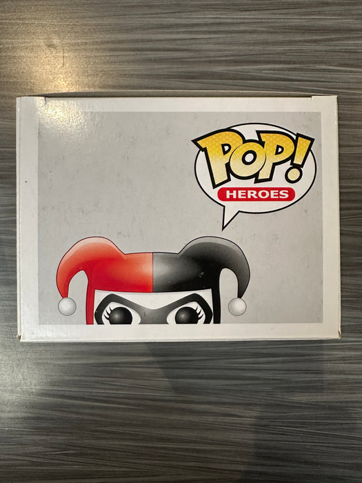 Funko POP! Heroes: DC Comics - Harley Quinn (Conquest Comics)(Damaged Box) #34