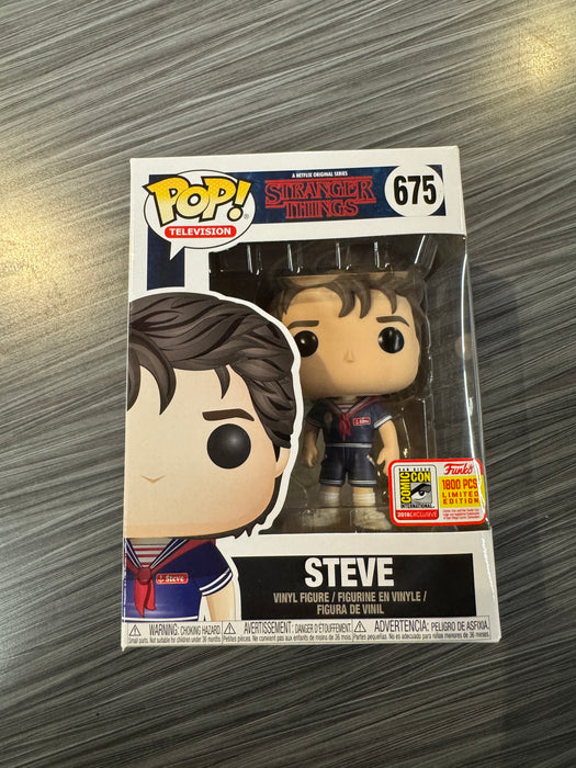 Funko POP! Television: Stranger Things - Steve (2018 SDCC)(1800 PCS)(Damaged Box) #675