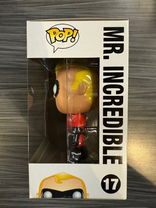 Funko POP! Disney Store: Mr. Incredible  #17