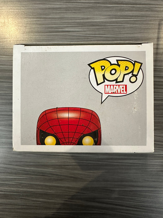 Funko POP! Marvel: The Amazing Spider-Man - Spider-Man (Damaged Box) #15