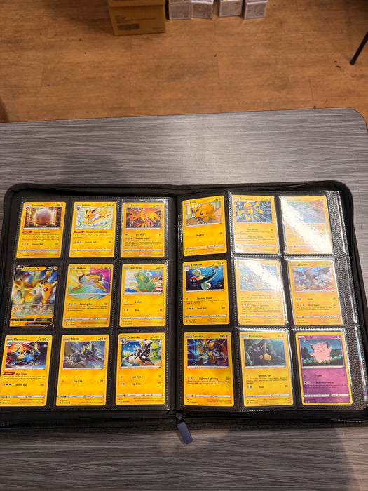 Pokemon TCG Sword & Shield Vivid Voltage Master Set
