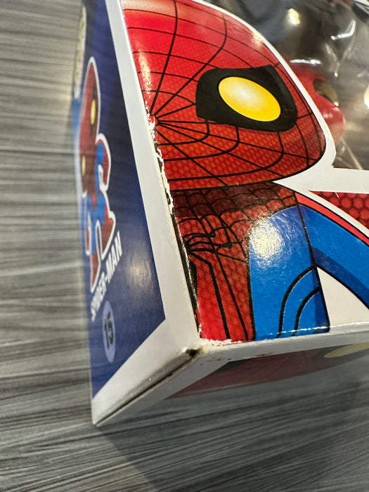 Funko POP! Marvel: The Amazing Spider-Man - Spider-Man (Damaged Box) #15