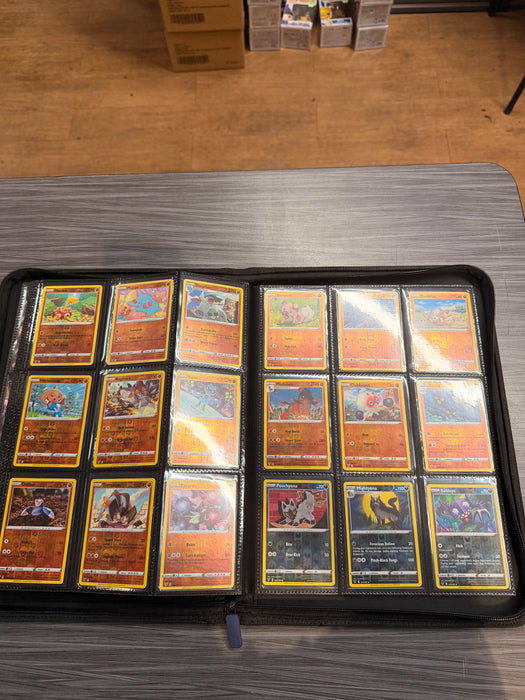 Pokemon TCG Sword & Shield Vivid Voltage Master Set