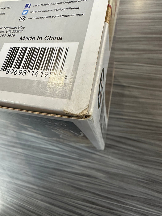 Funko POP! Animation: Attack on Titan - Armored Titan [6-Inch](Damaged Box) #234