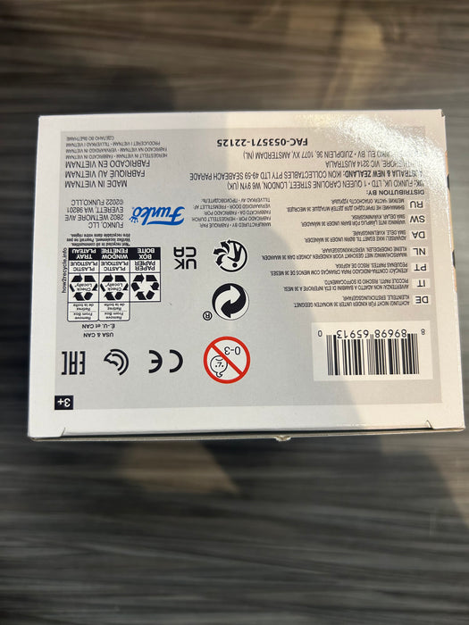 Funko POP! Freddy Funko As The Mandalorian (2022 Blacklight Battle)(4000 PCS)(Damaged Box) #SE