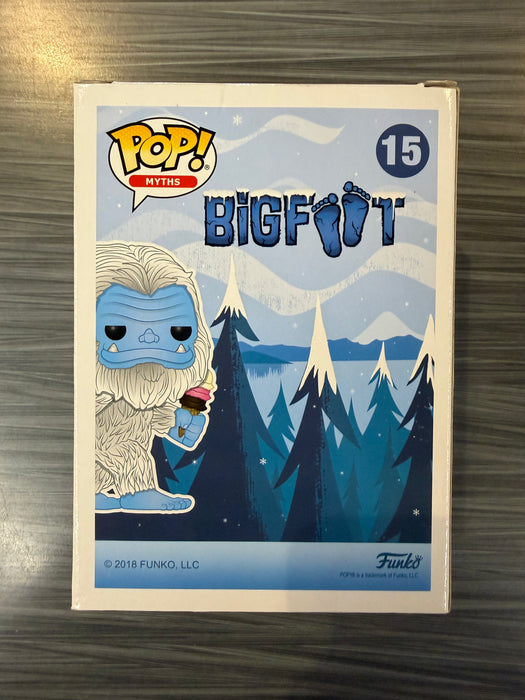 Funko POP! Myths - Bigfoot Snowy (Canadian Convention)(Flocked)(Damaged Box) #15